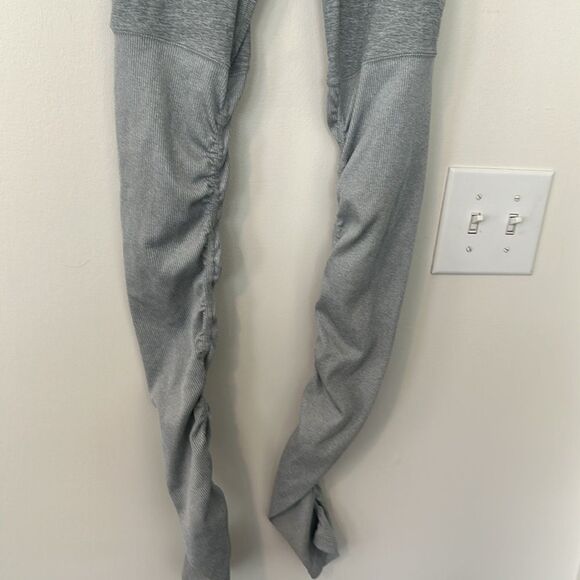 ALO Gray Goddess Leggings S - Picture 3 of 7